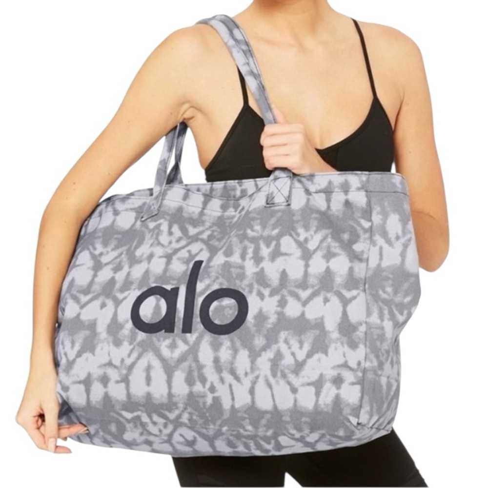 ALO YOGA ICONIC GREY TIE DYE CANVAS OVERSIZED SHOPPER TOTE **NWT** - Picture 7 of 16